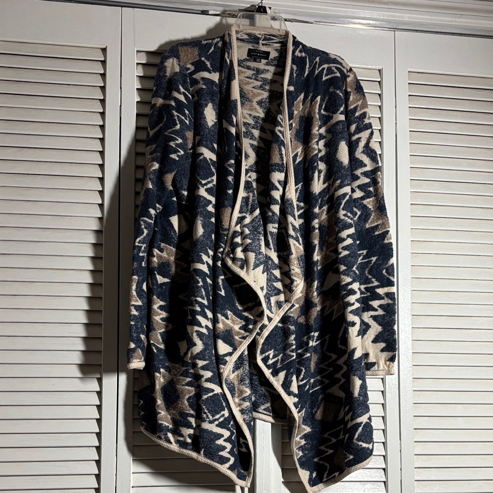 Navy and Beige Geometric Cardigan